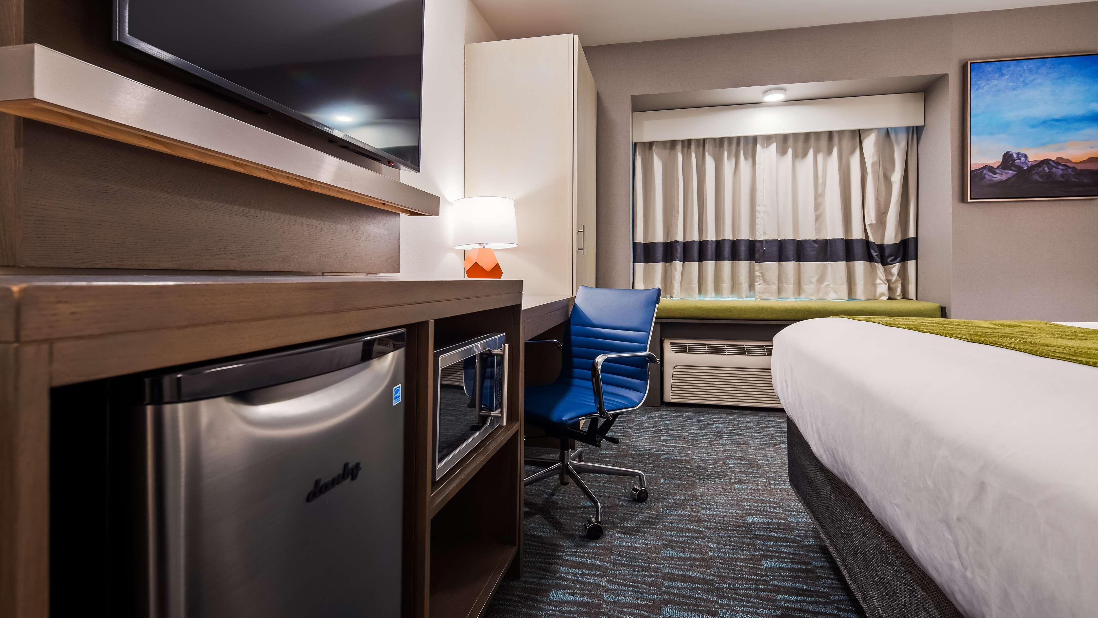 La Quinta Inn & Suites By Wyndham Tulsa Downtown - Route 66 Zewnętrze zdjęcie