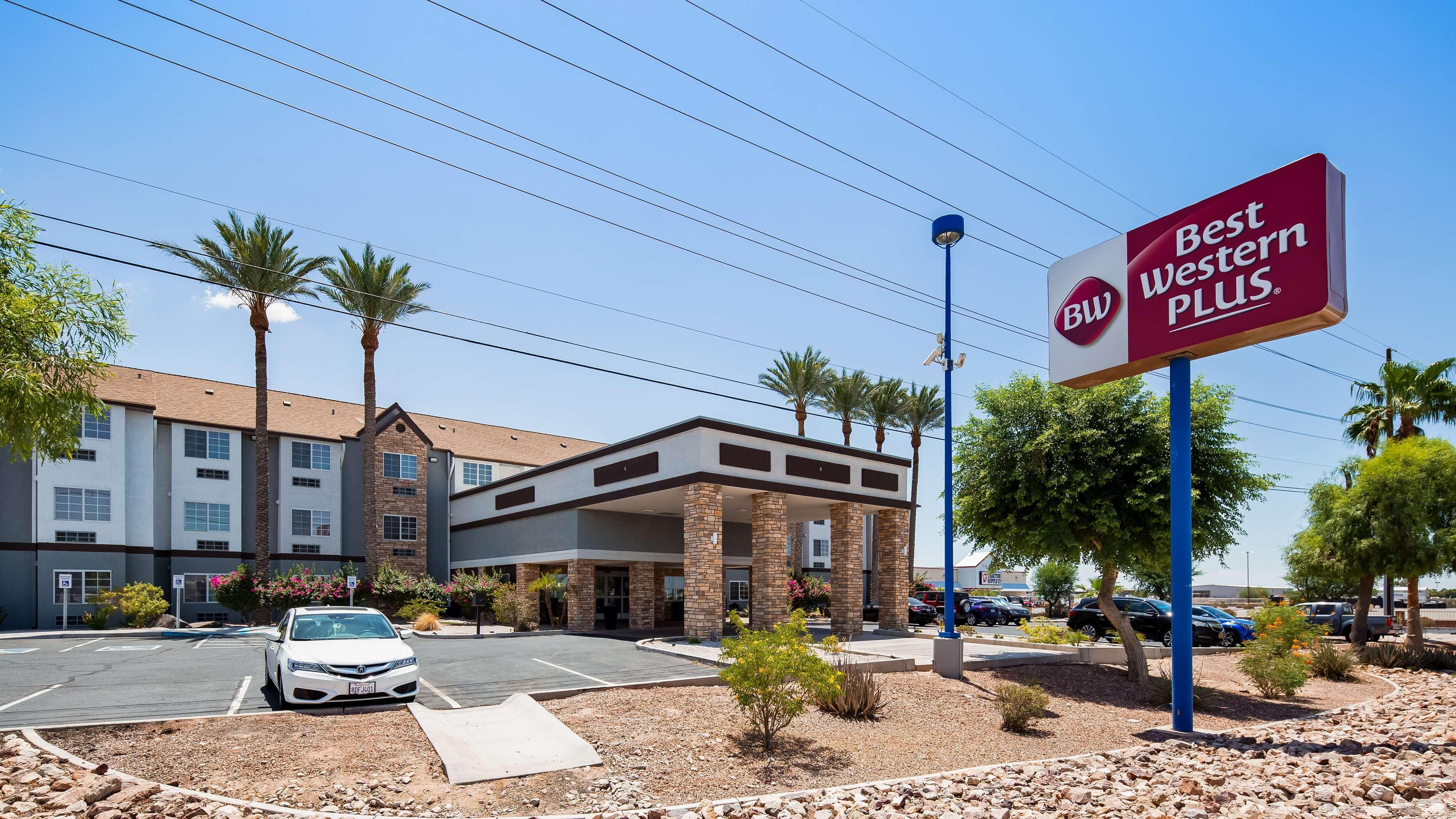 La Quinta Inn & Suites By Wyndham Tulsa Downtown - Route 66 Zewnętrze zdjęcie